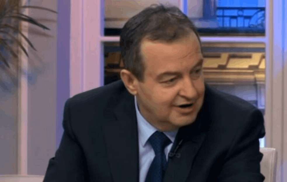 OVO JE SONJA IZ LONDONA KOJA TVRDI DA JE DAČIĆEVA ĆERKA: Procenite da li LIČI NA IVICU? (FOTO)